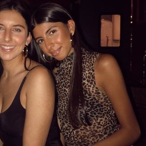 Meet your Posher, Shachar